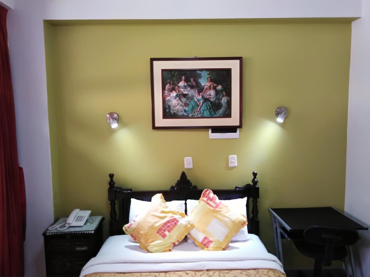 Hotel Plaza Bolognesi 344 Трухильо Экстерьер фото